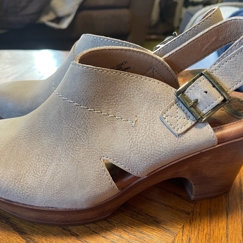 Born Tan Leather Mules with Wooden Heel